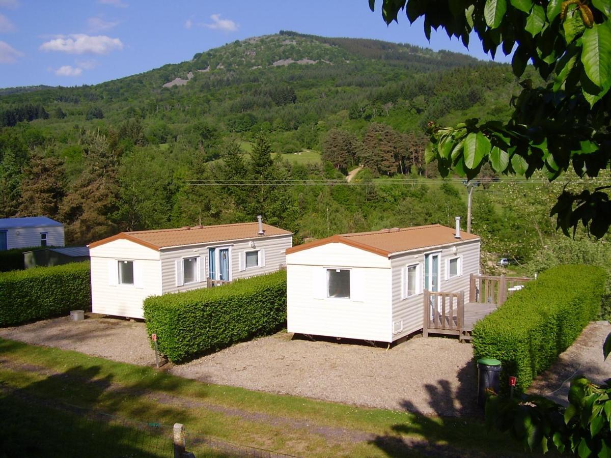 Camping " Le Grun De Chignore" Vollore-Ville Номер фото